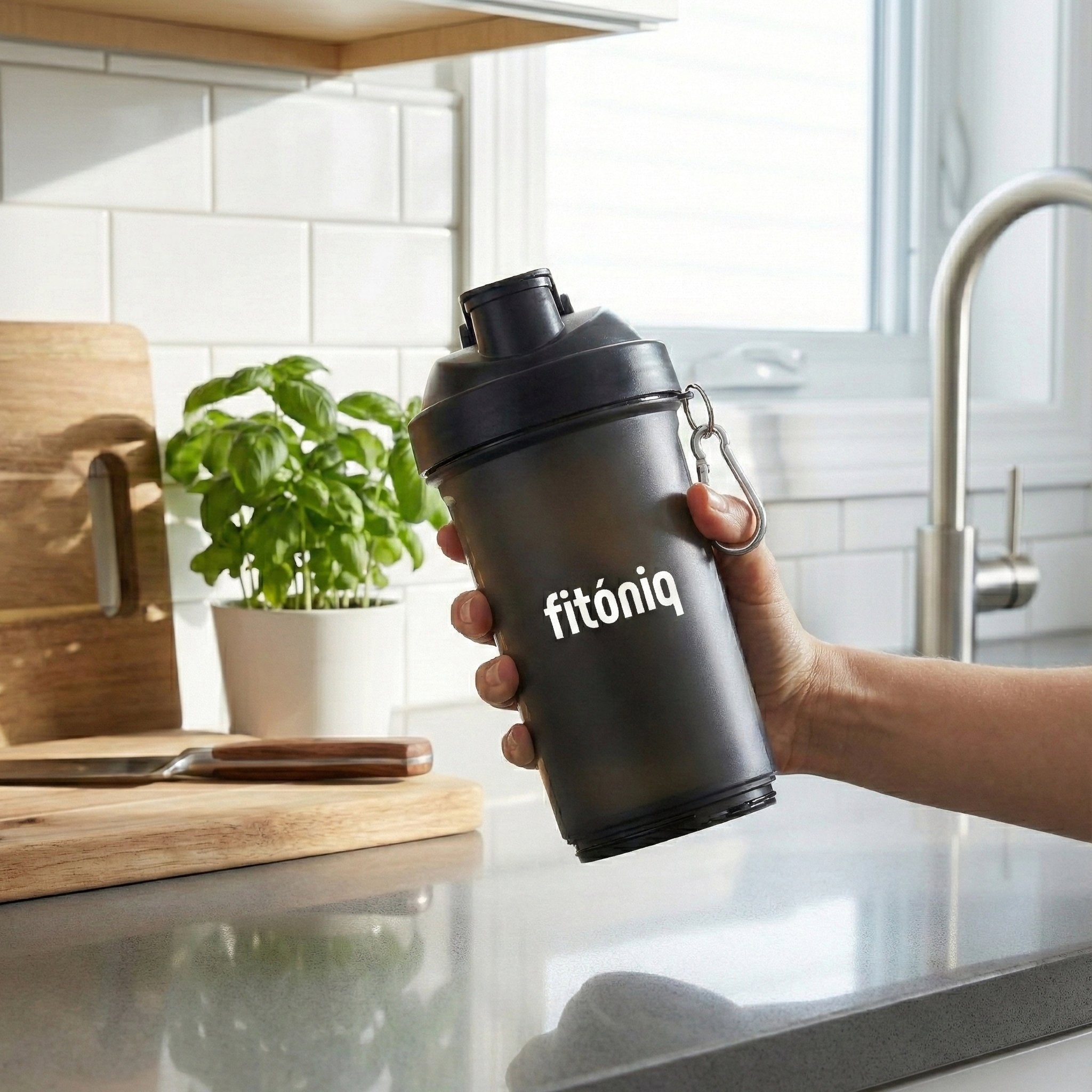 Shaker Fitóniq